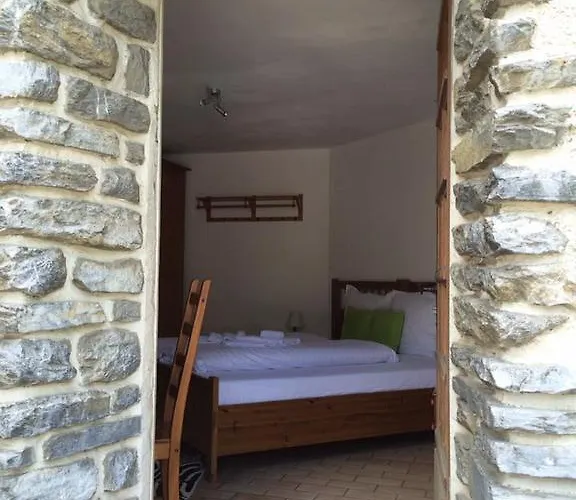 לינה וארוחת בוקר Des Vergers Vétroz